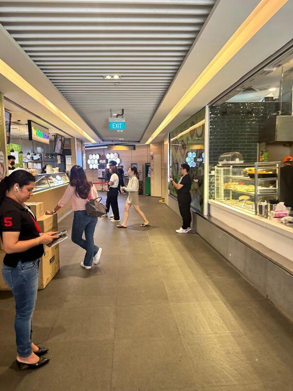 (Expired)Takeaway , Grab And Go , Wide Frontage F&B Retail Shop- Super Heavy Traffic