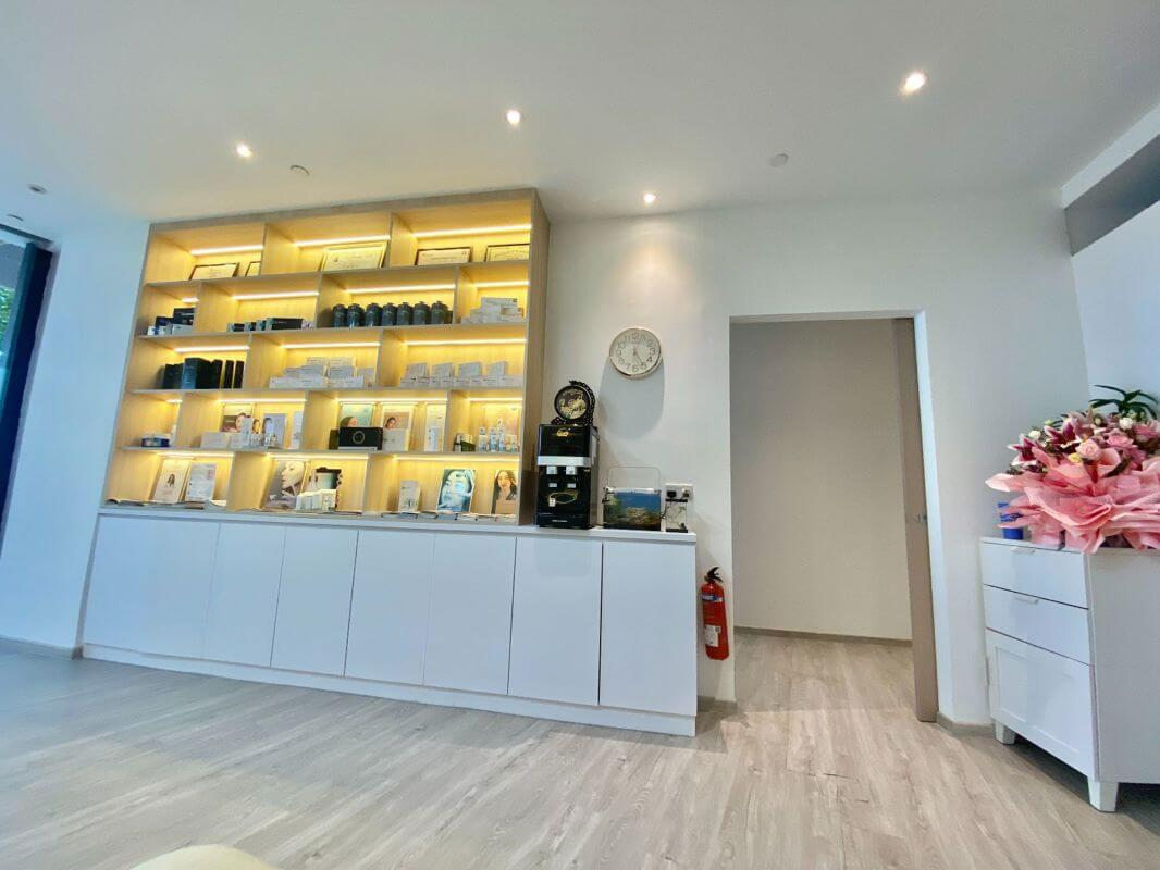 (Expired) Ground Floor Beauty Salon/Aesthetics Clinic In Town for Takeover at S$10,000 Clarke Quay MRT
