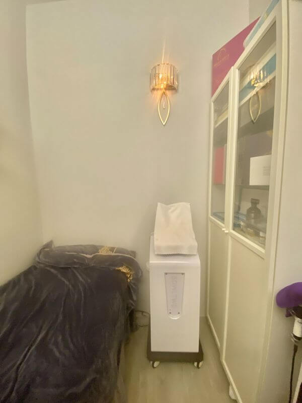 (Expired)Ang Mo Kio Ground Floor Beauty Salon For Takeover