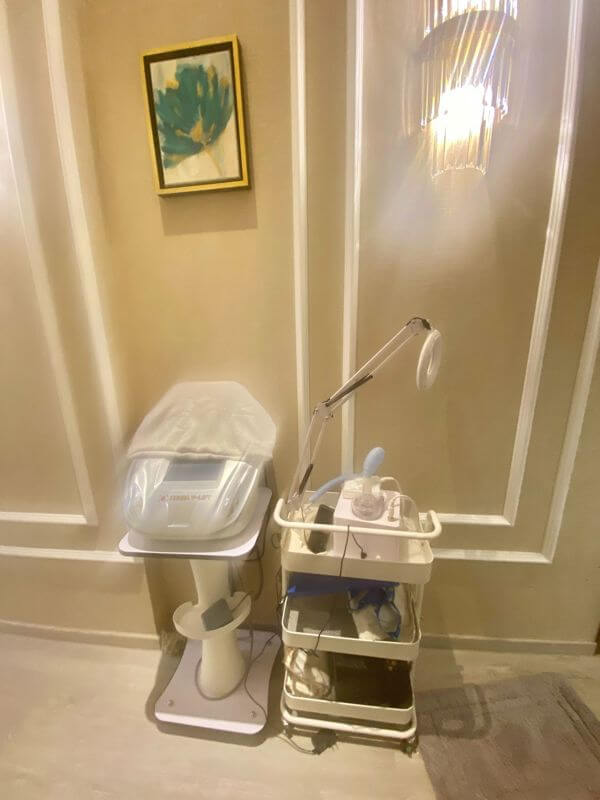 (Expired)Ang Mo Kio Ground Floor Beauty Salon For Takeover