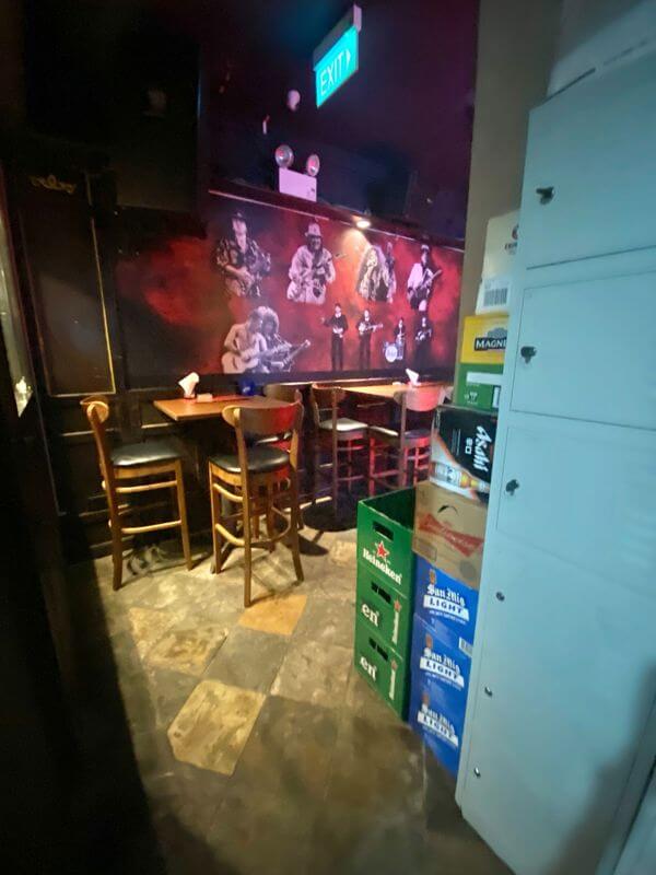 (Expired)Cafe Karaoke PUB Live Band Ground Floor Shop House for Takeover at River Valley Road