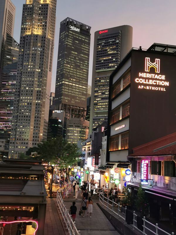 (Expired)Boat Quay Restaurant For Takeover ( 3 units  On The Ground Floor Facing Singapore River)