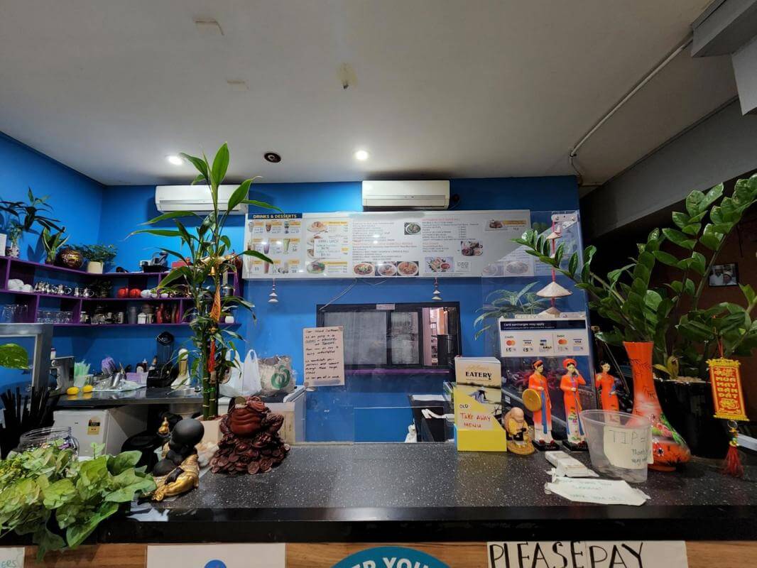 VERY POPULAR Restaurant! Local Favourite in Great Location. Well-Established.