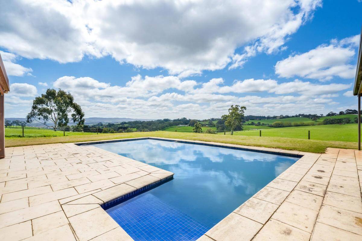 Urban life with rural feeling