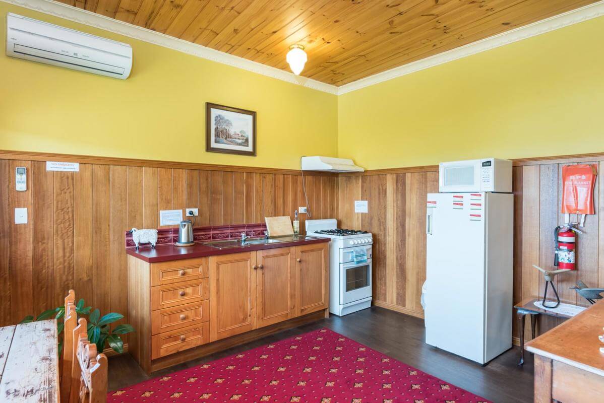 Rare Freehold Outstanding Short Term Rental Cottages+Passive Rent From Cafe