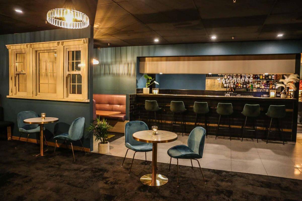 High End, MASTER CLASS TASMANIAN Restaurant Turnover $2.1m Approx AAA Rated Business