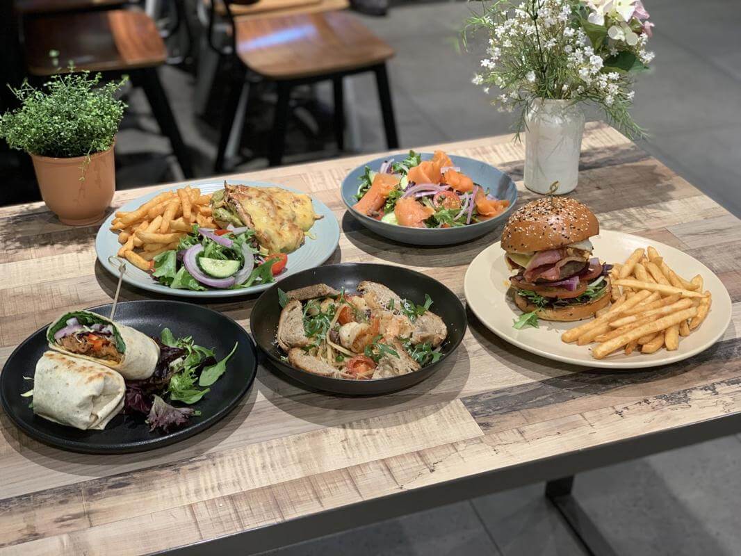 Profitable & Well Established Café Franchise Busy Shopping Centre Hills Area For Sale