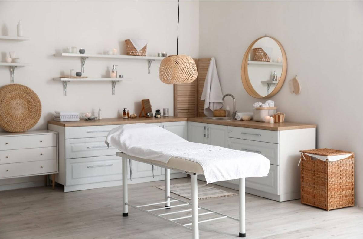 High-End Leading Beauty Business Franchise Located In Noosaville.