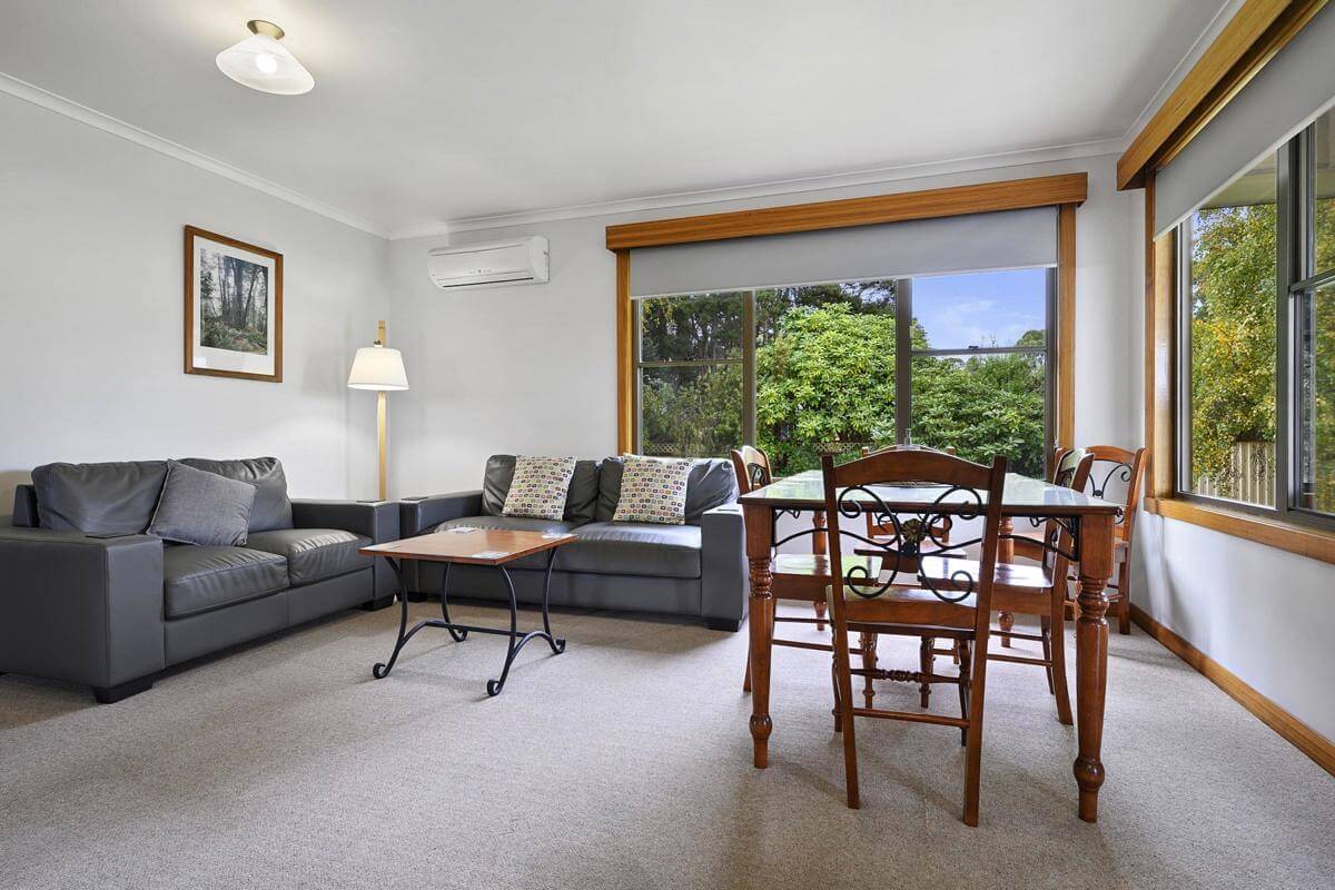 When Value Counts 23 Self-Contained Apartments t/o $800K 9 Titles $2.45m 2023 net $367,000