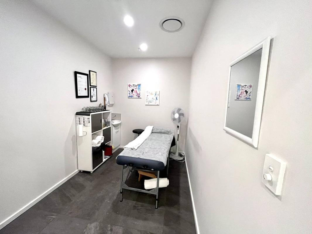 Price Drop-Chattels Sale Excellent Location 5 Consulting Rooms and 2 x Floatation Pods