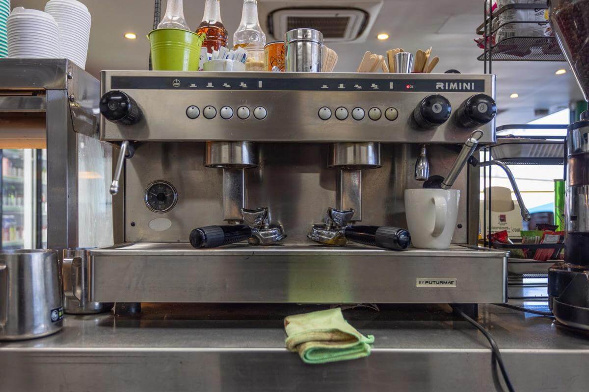 PROFITABLE 5 DAY SANDWICH SHOP