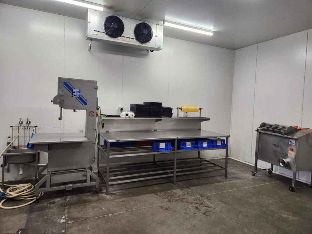 Retail butcher shop with over 200 sqm wholesale production facilities available. PBA