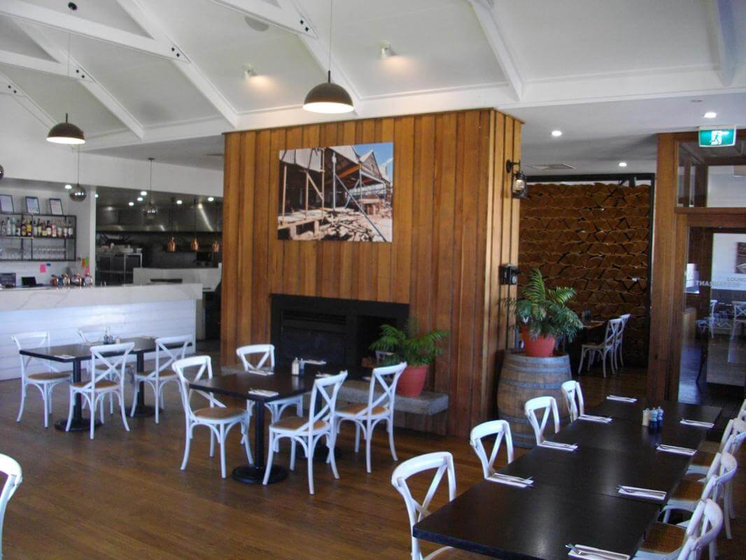 UNIQUE HERITAGE STYLE RESTAURANT AND BISTRO  - EXCEPTIONAL INCOME  OPPORTUNITY