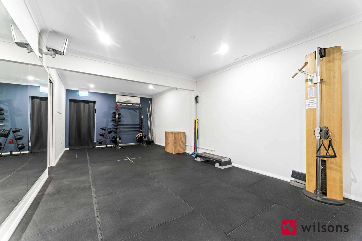 Successful Gym with numerous Allied Health businesses in same building contributing to the rent