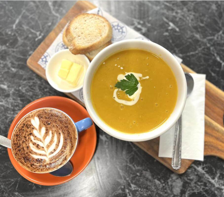 PIZZA AND BURGER LICENSED  BISTRO - HIGH TURNOVER