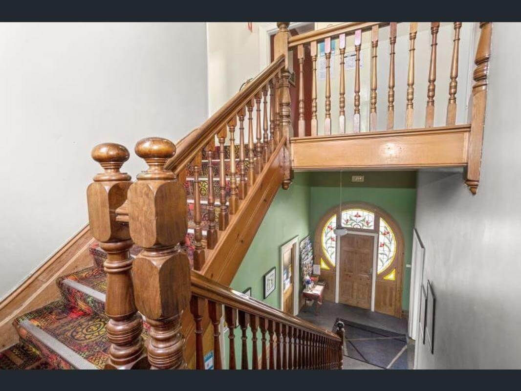 Freehold Passive Investment, Experienced Tenant, Long Lease, 8.5% Net Return from year 2