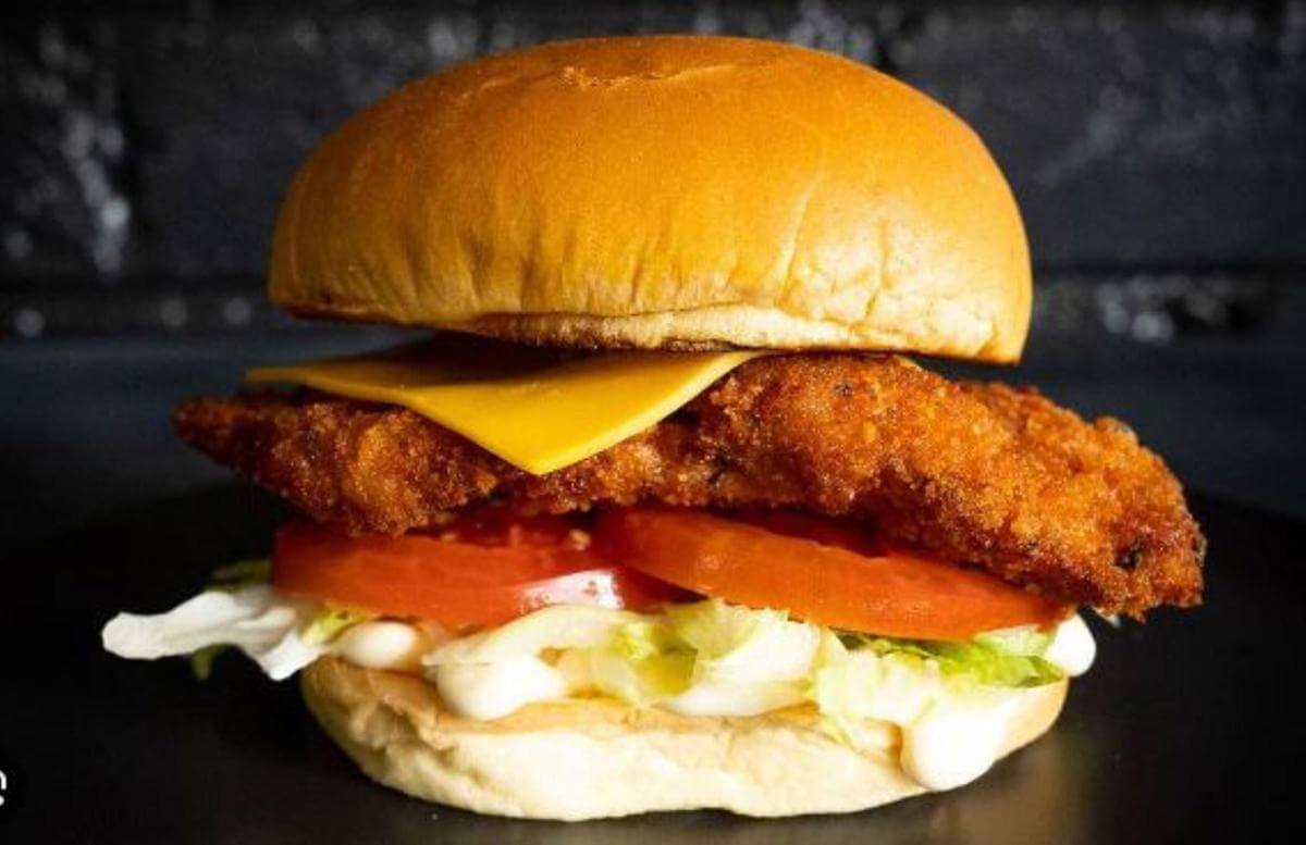 PRICE DROP. Café & Takeaway, Brilliant Position. Open to Offers