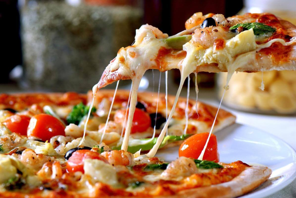 Under-management & Licensed Pizza Shop - Close to City & Unbelievable Cheap Rent !