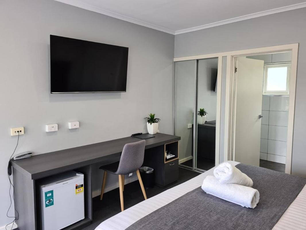 Leasehold 29 Room Motel Fully Licensed w/ 3BR Managers Residence 30Yr Lease Netting >$400k FY23