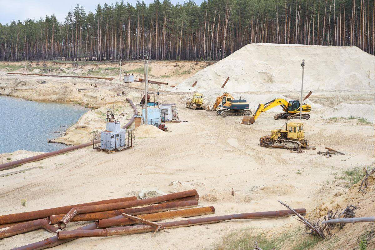 Under Contract - Exceptional Investment Opportunity: Fully Operational Sand Quarry  SA