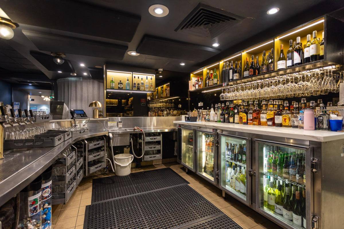 HIGHLY PROFITABLE | RARE OFFERING | MAS