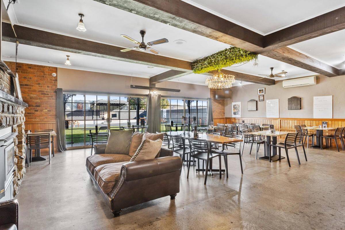 Huntington Tavern, 30 year lease Offers Over$99,500+sav