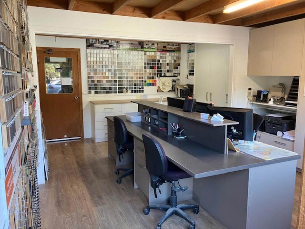 Cabinet & Joinery Flat Pack manufacturers. Business and Freehold.