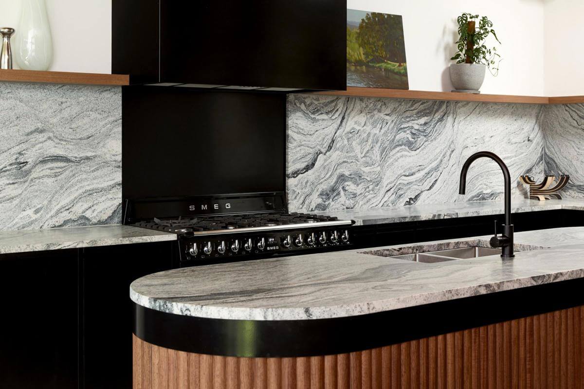 Cabinet & Joinery Flat Pack manufacturers. Business and Freehold.