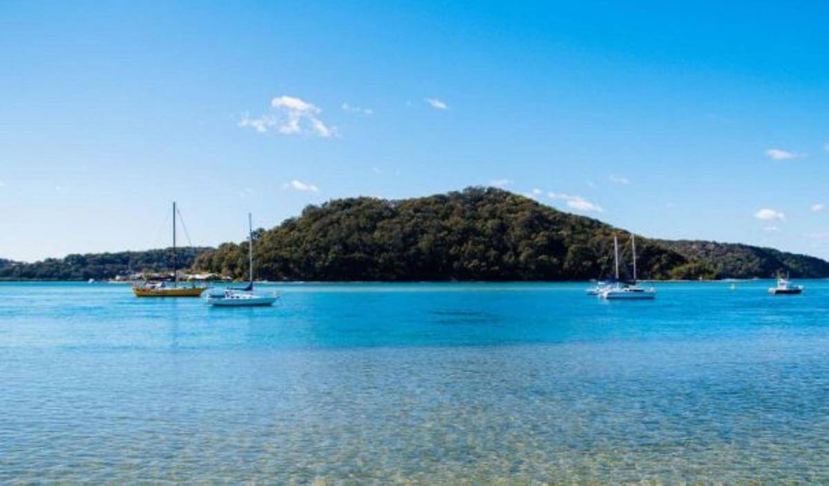 Price Reduction: Owner Operated Mattress & Bedding Store, Brilliant Position in Peninsula