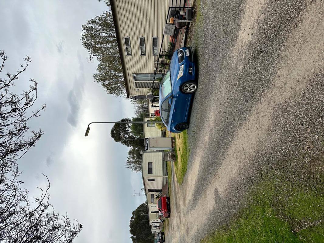Caravan Cabin park. Vendors terms available. !!
