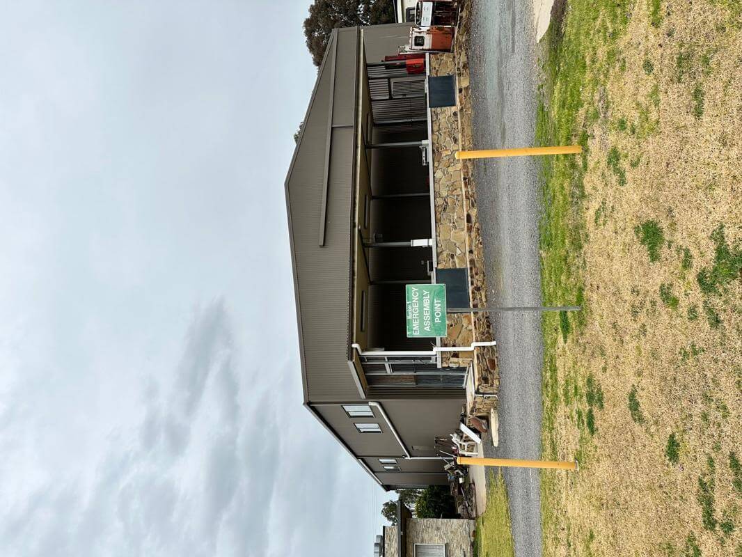 Caravan Cabin park. Vendors terms available. !!