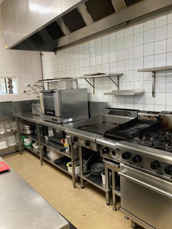 LICENSED RESTAURANT - WITH ALL THE ARMOUR !!! SOLD SOLD  !!!