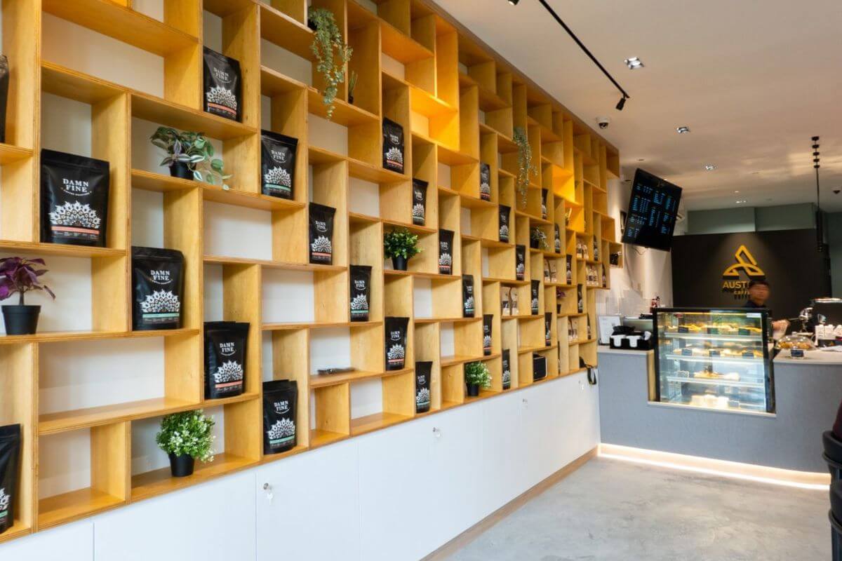 Rare Fully Loaded Cafe In Telok Kurau Estate For 60k-70k!