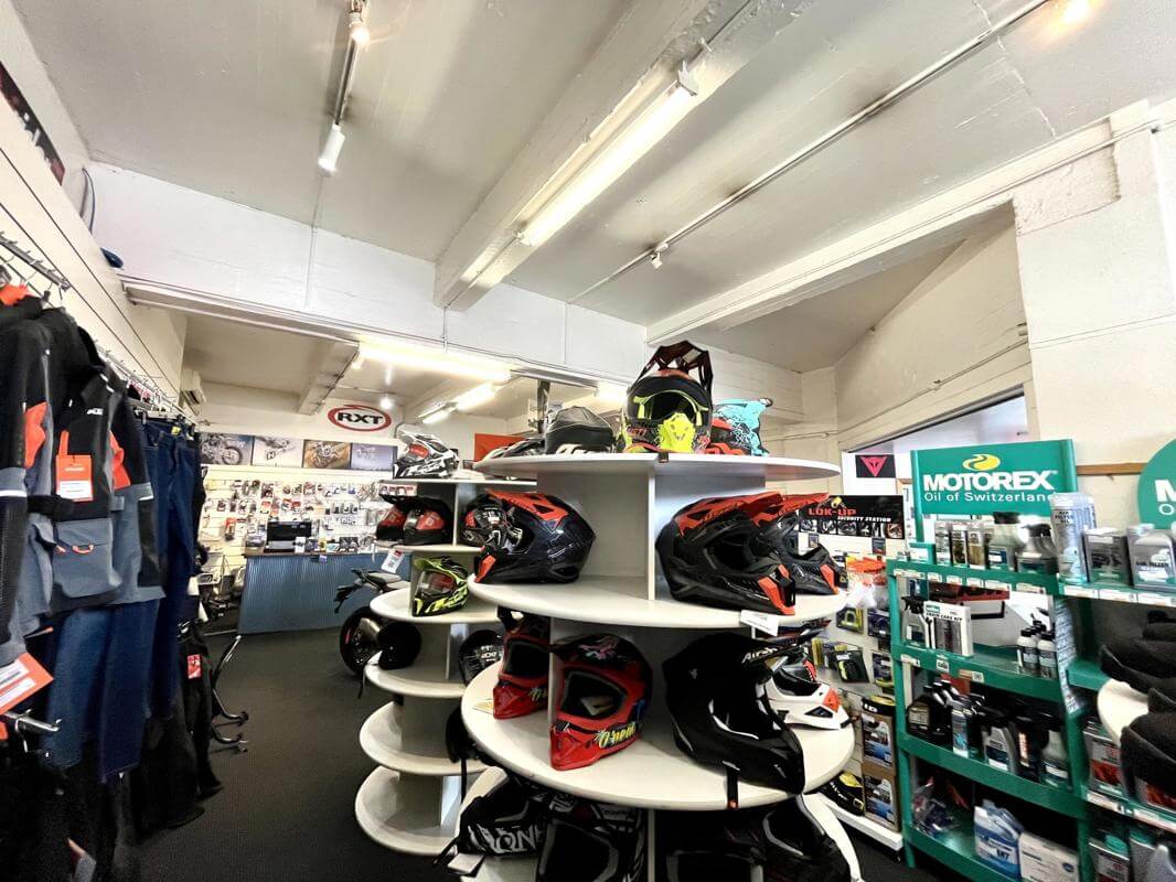 Est 22 Years Highly Profitable Motorcycle Dealership And Service Center T/O $89,000 weekly