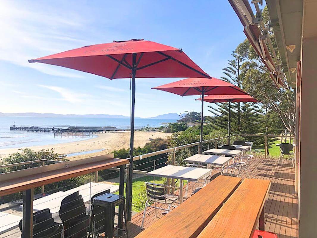 Exceptional Million $ T/O Restaurant Cafe Takeaway, Netting $277k by EOI Very Motivated Vendor