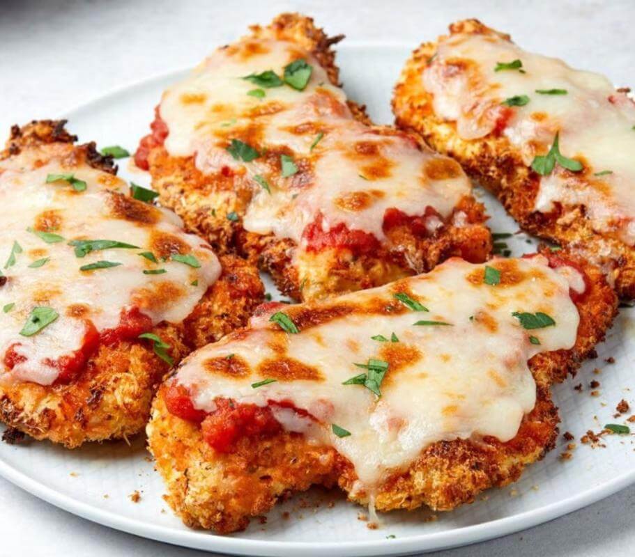 Rare Opportunity: Modern Bar & Restaurant in Prime Location!