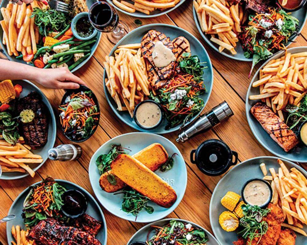 Long established Restaurant in iconic location at Carramar. Great volume & profits!