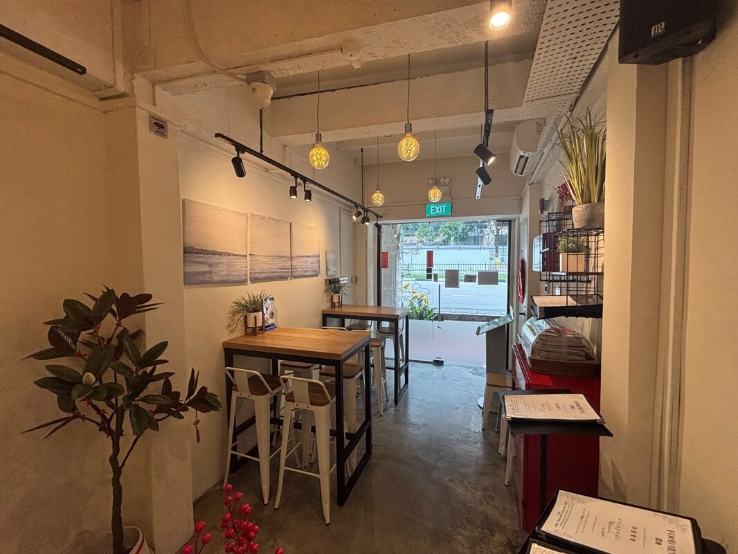 (Expired)Cafe for take over with a fee 