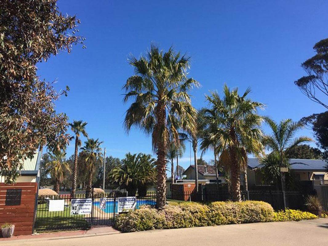 Huge Caravan park   $2.5 million down, balance Vendors terms