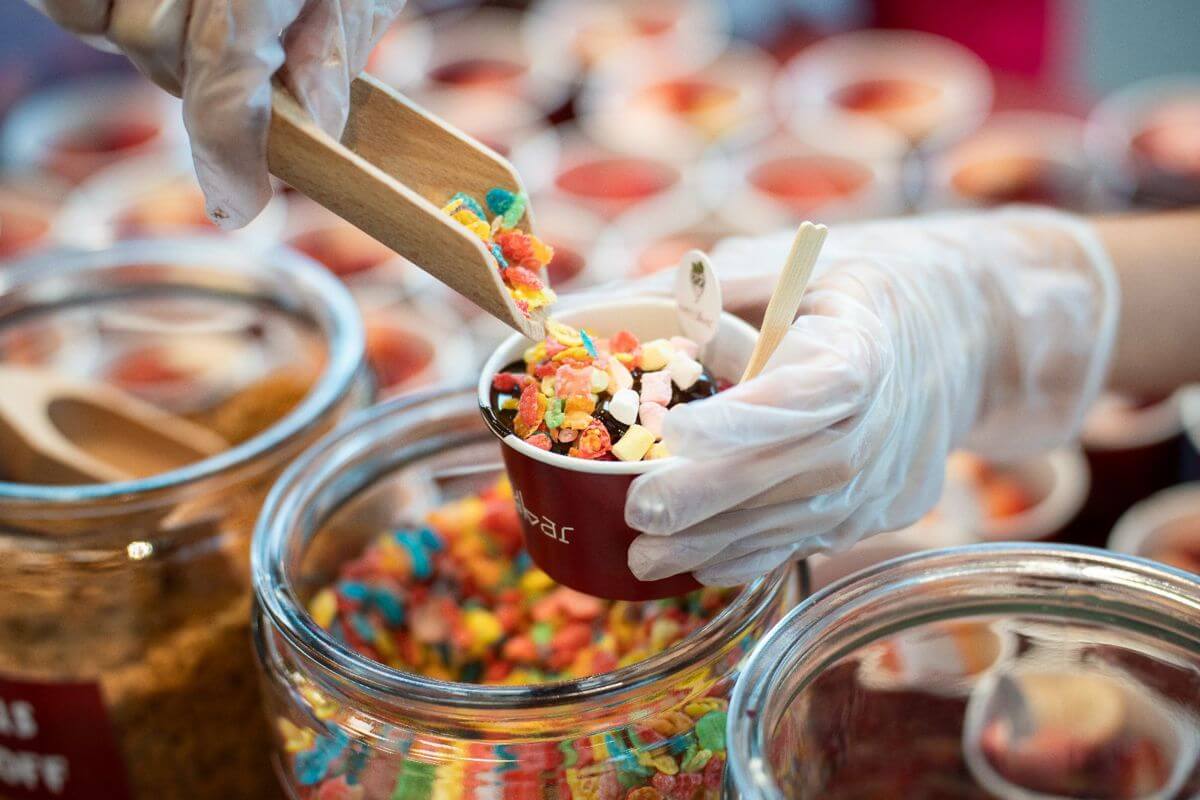 Leading Niche Chocolate Boutique For Sale/ Franchise