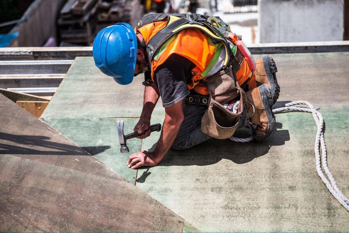 UNDER CONTRACT - Commercial Building Company  Profits approx $450,000  Hunter Valley