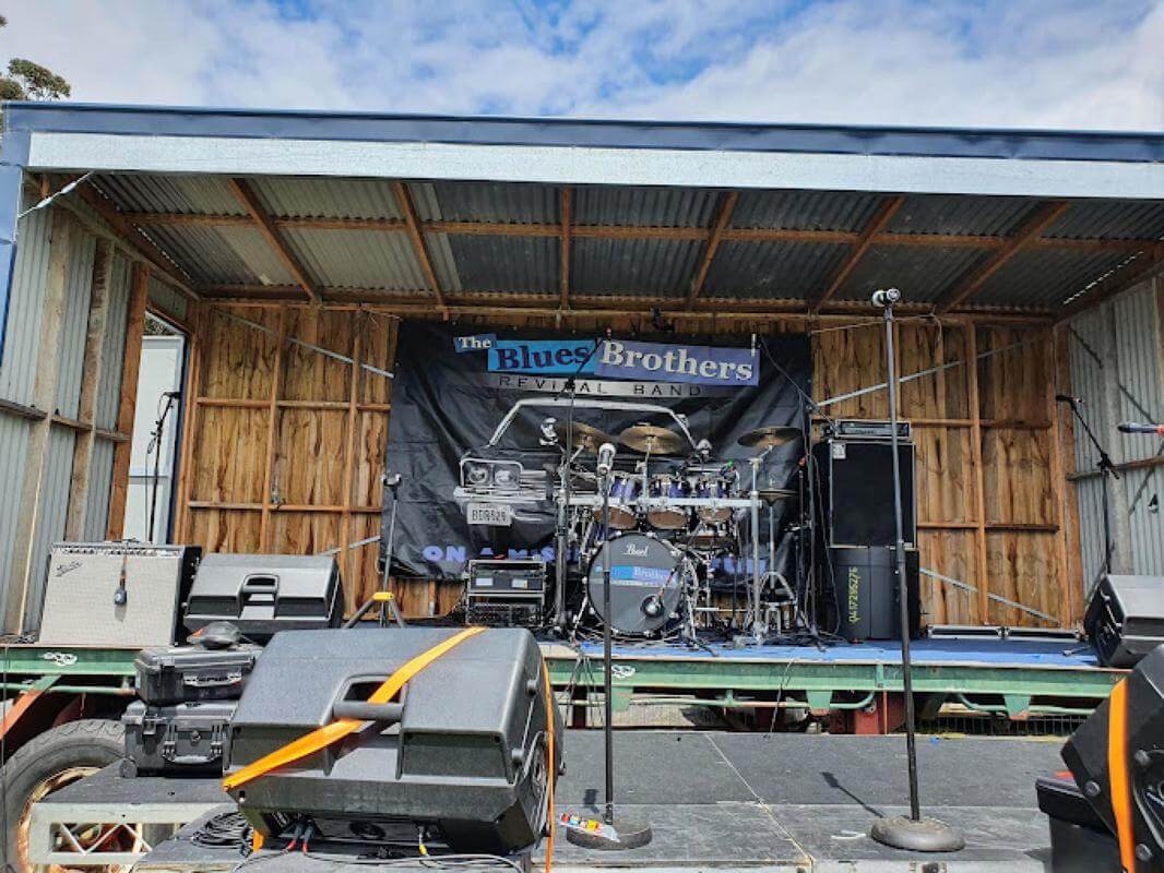 FHGC Rocky Cape Tavern & Caravan Park 15 acres, Great Turnover Highway Frontage o/o $1,150,000 +sav