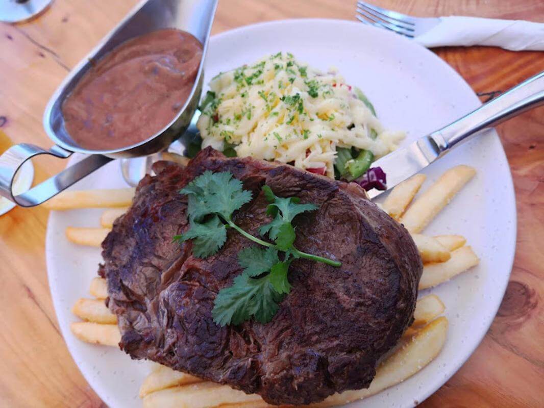 FHGC Rocky Cape Tavern & Caravan Park 15 acres, Great Turnover Highway Frontage o/o $1,150,000 +sav