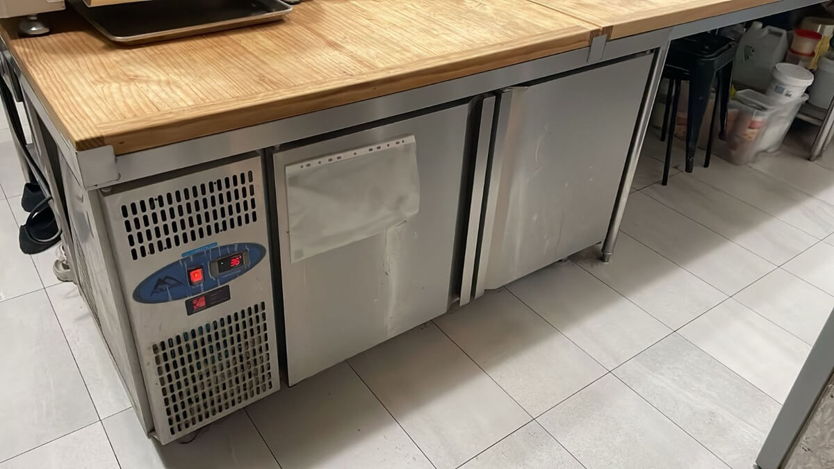 (Expired)Fully Equipped Cafe And Bakery At City Fringe With Lunch & Dinner Crowd