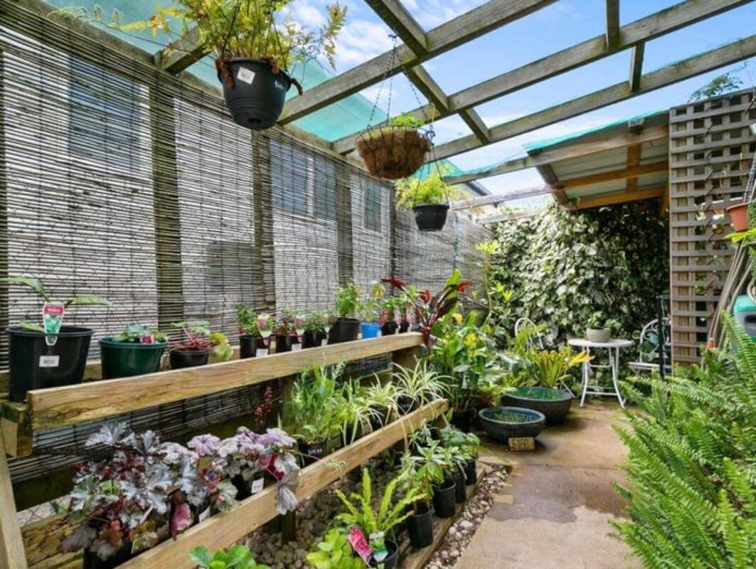 Freehold & Business, Hardware & Garden centre.