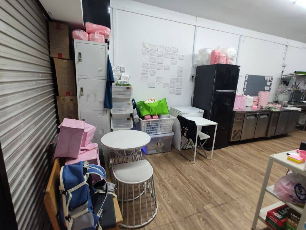 (Expired)Front-Facing Food Shop For Takeover at Sim Lim Square Level 2