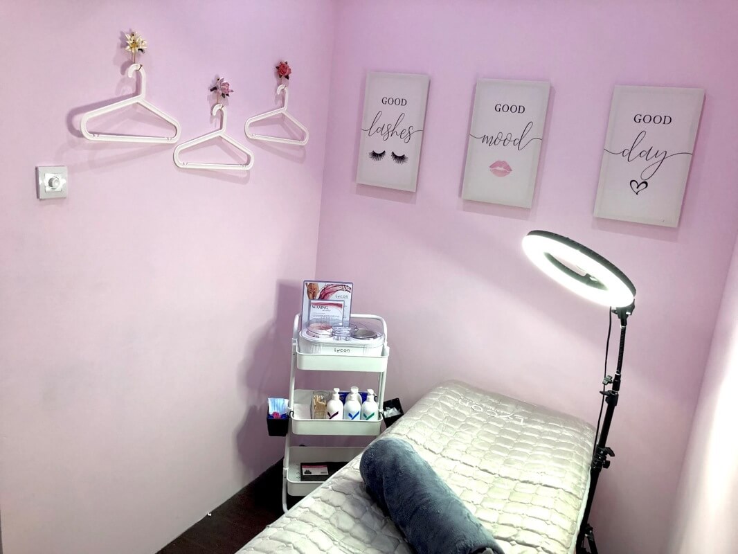 8.5 Years Hair & Nails Salon For Sale In Katong