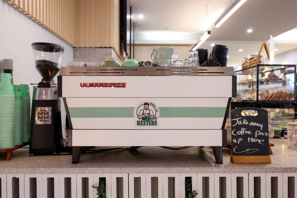 UNDER FULL MANAGEMENT | ALL OFFERS CONSIDERED | MAS194