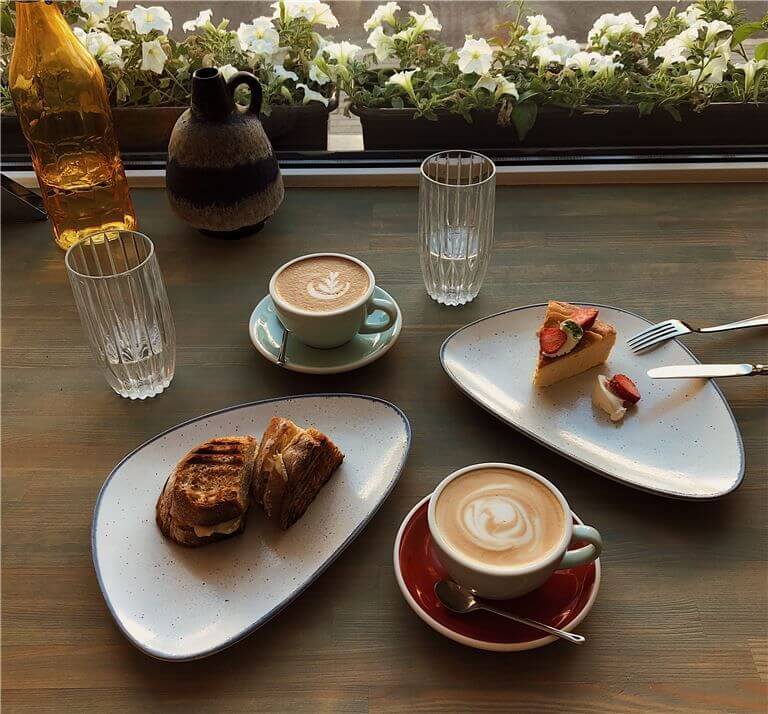Established Gourmet Style Café In Prime Florida Location