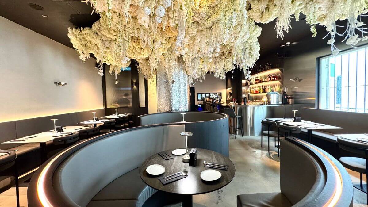 (Expired)Beautifully Designed Restaurant For Takeover In Charming Tiong Bahru / Outram Enclave